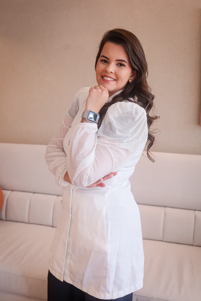 Dra. Bruna Menezes